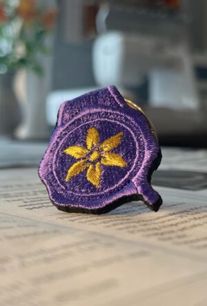 クレマチスの刺繍リング