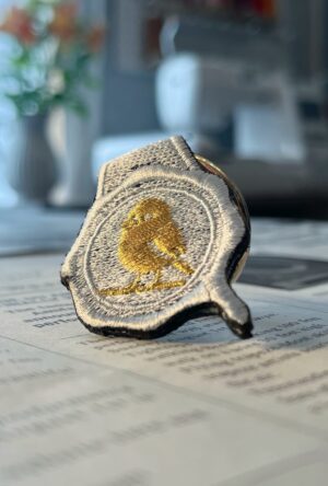 シマエナガの刺繍リング