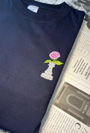 ルークと薔薇のロングTシャツ