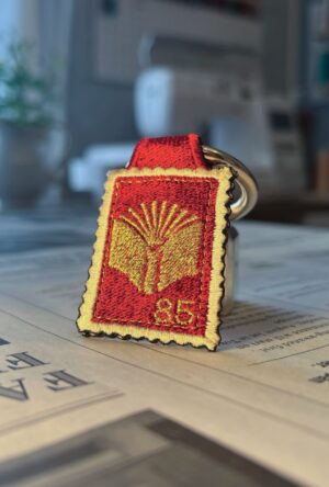 本の刺繍リング