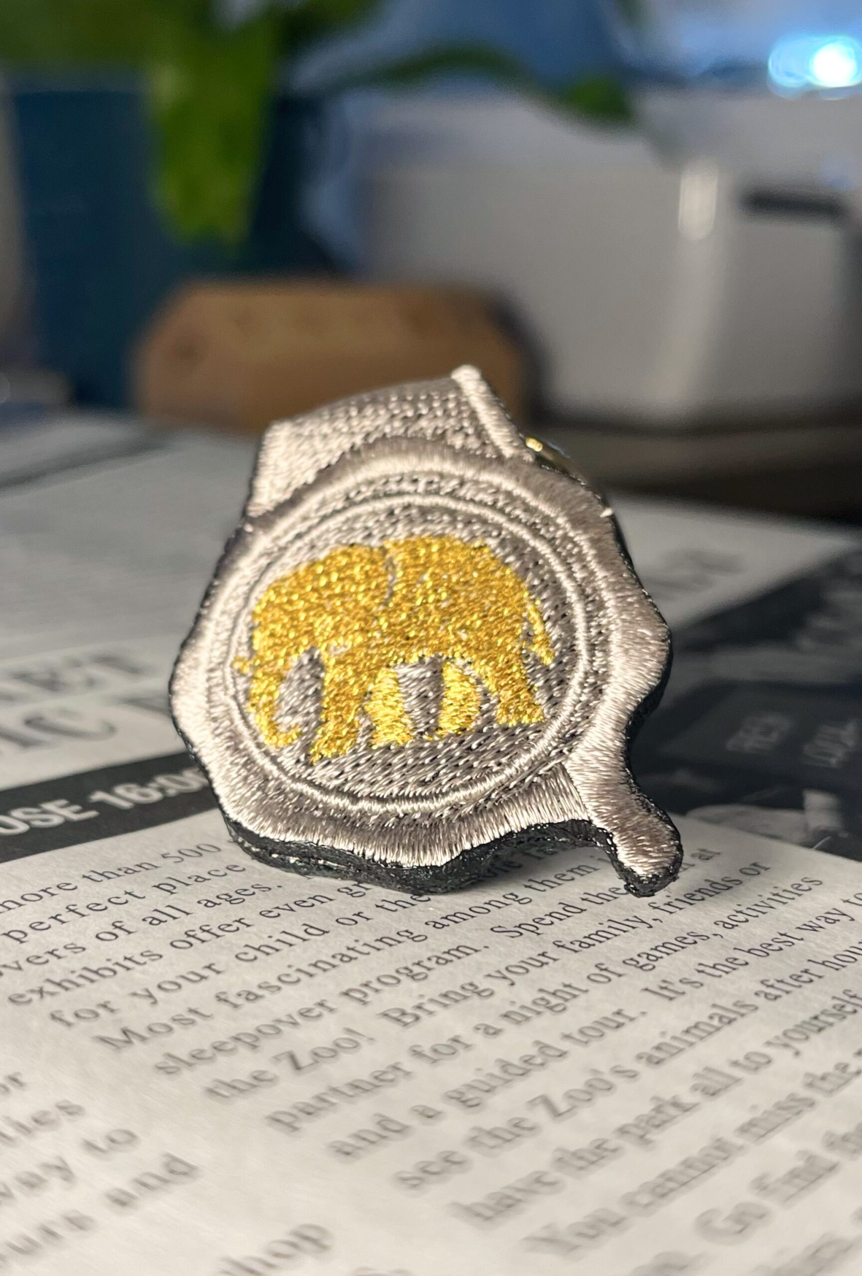 象の刺繍リング