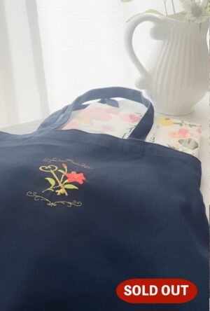 赤い百合と鍵トート