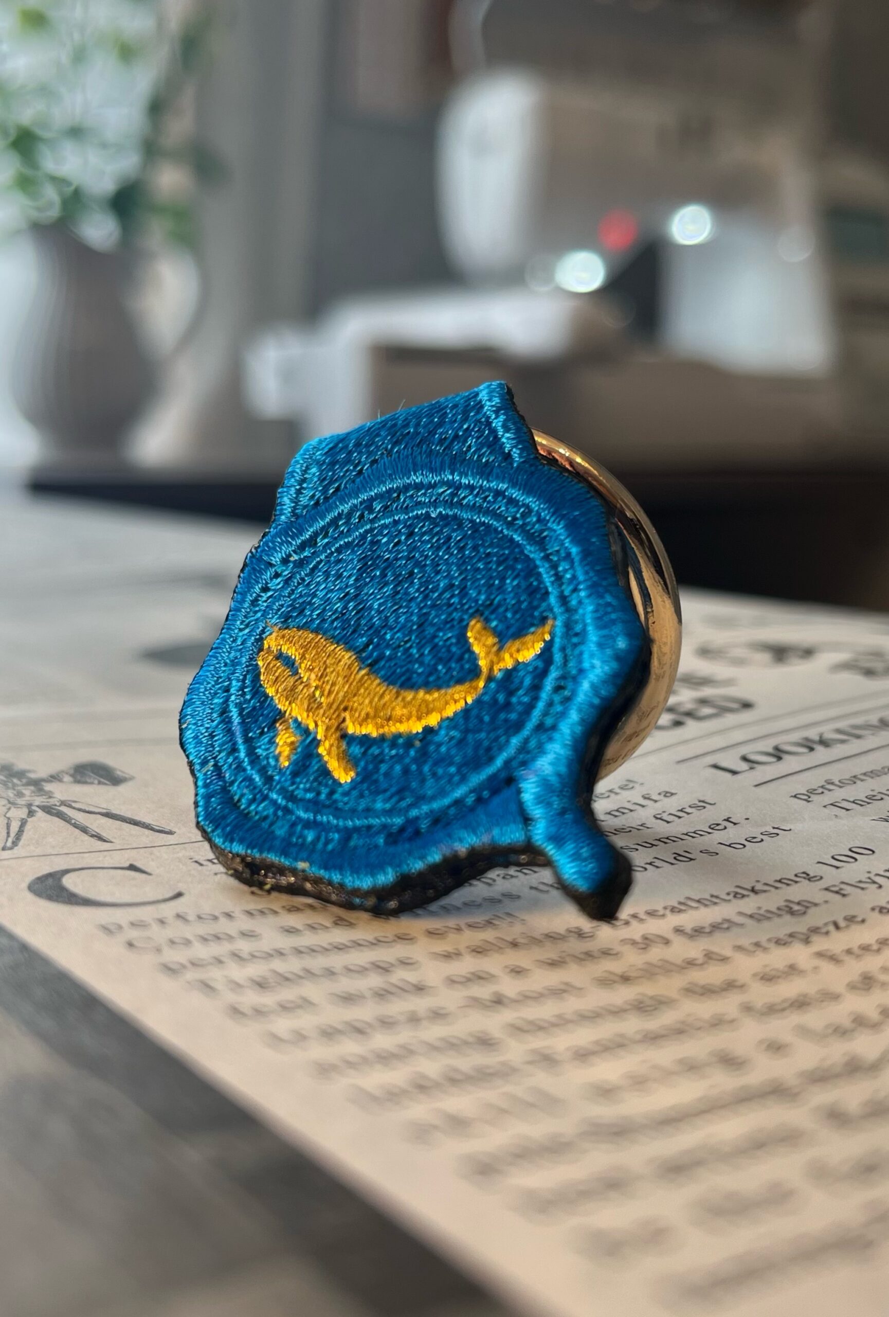 鯨の刺繍リング